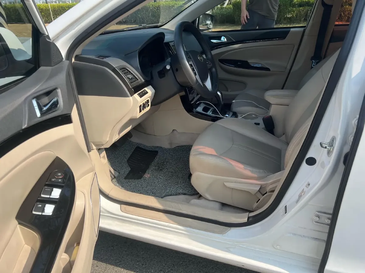 2018 BYD e5 BEV 60.48KWH,autocango,china used car exporter,china ev exporter,chinese used car exporter,chinese used ev exporter