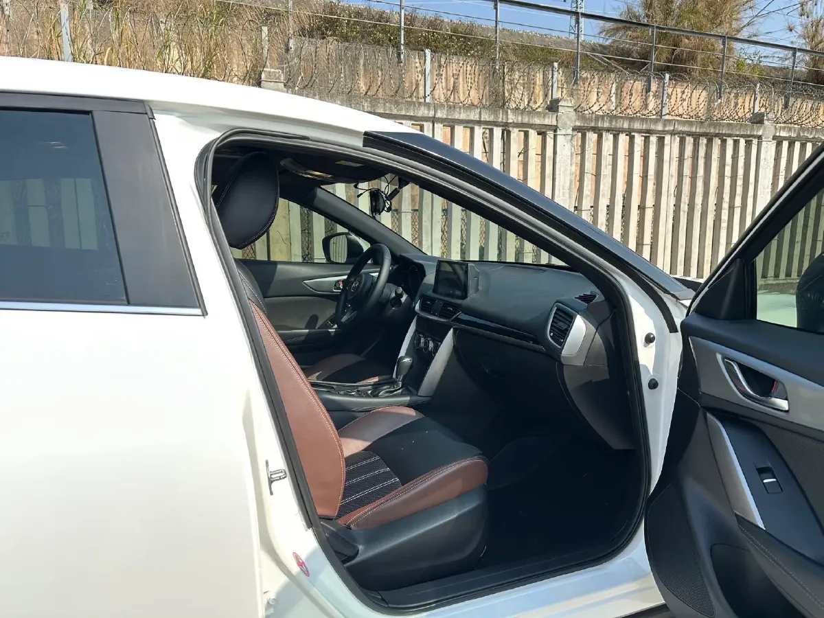 2019 ChangAn Oshan Cosmos 1.5T 178HP L4 7DCT,autocango,china used car exporter,china ev exporter,chinese used car exporter,chinese used ev exporter