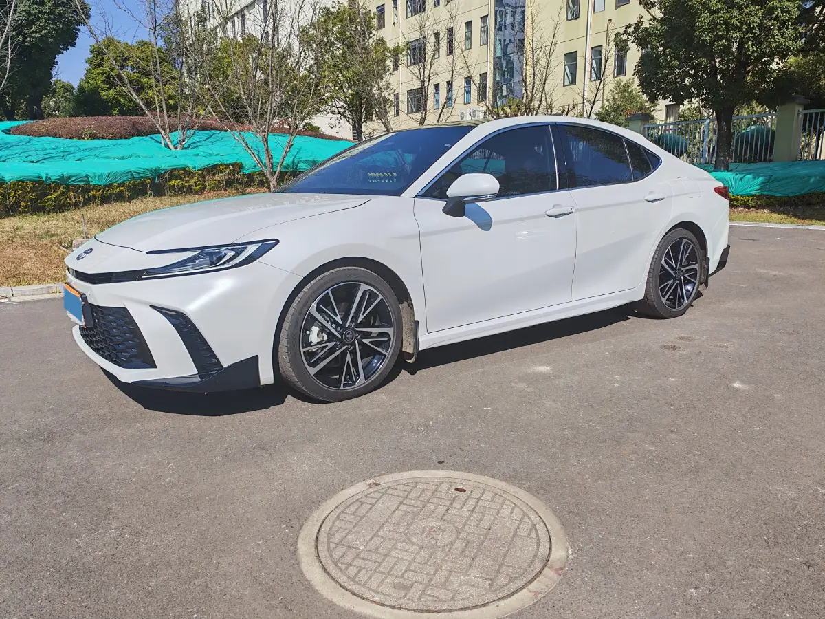 2024 Toyota Camry 2.0L 173HP L4 CVT