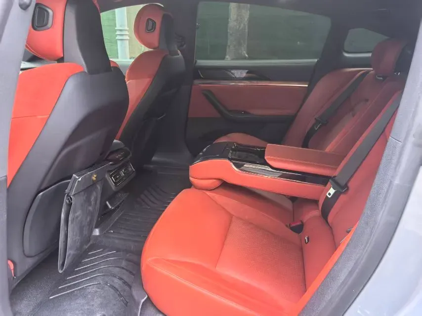 2022 MAXUS D90 Pro 2.0T 218HP L4 8AT,autocango,china used car exporter,china ev exporter,chinese used car exporter,chinese used ev exporter