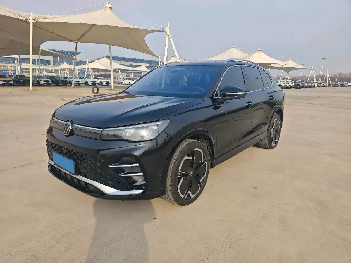 2024 Volkswagen Tiguan L 2.0T 220HP L4 7DCT