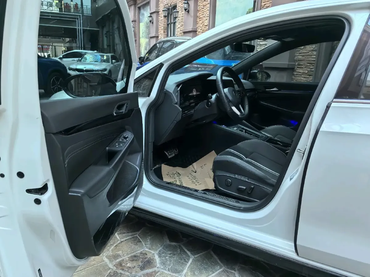 2021 Volkswagen Golf 1.4T 150HP L4 7DCT,autocango,china used car exporter,china ev exporter,chinese used car exporter,chinese used ev exporter