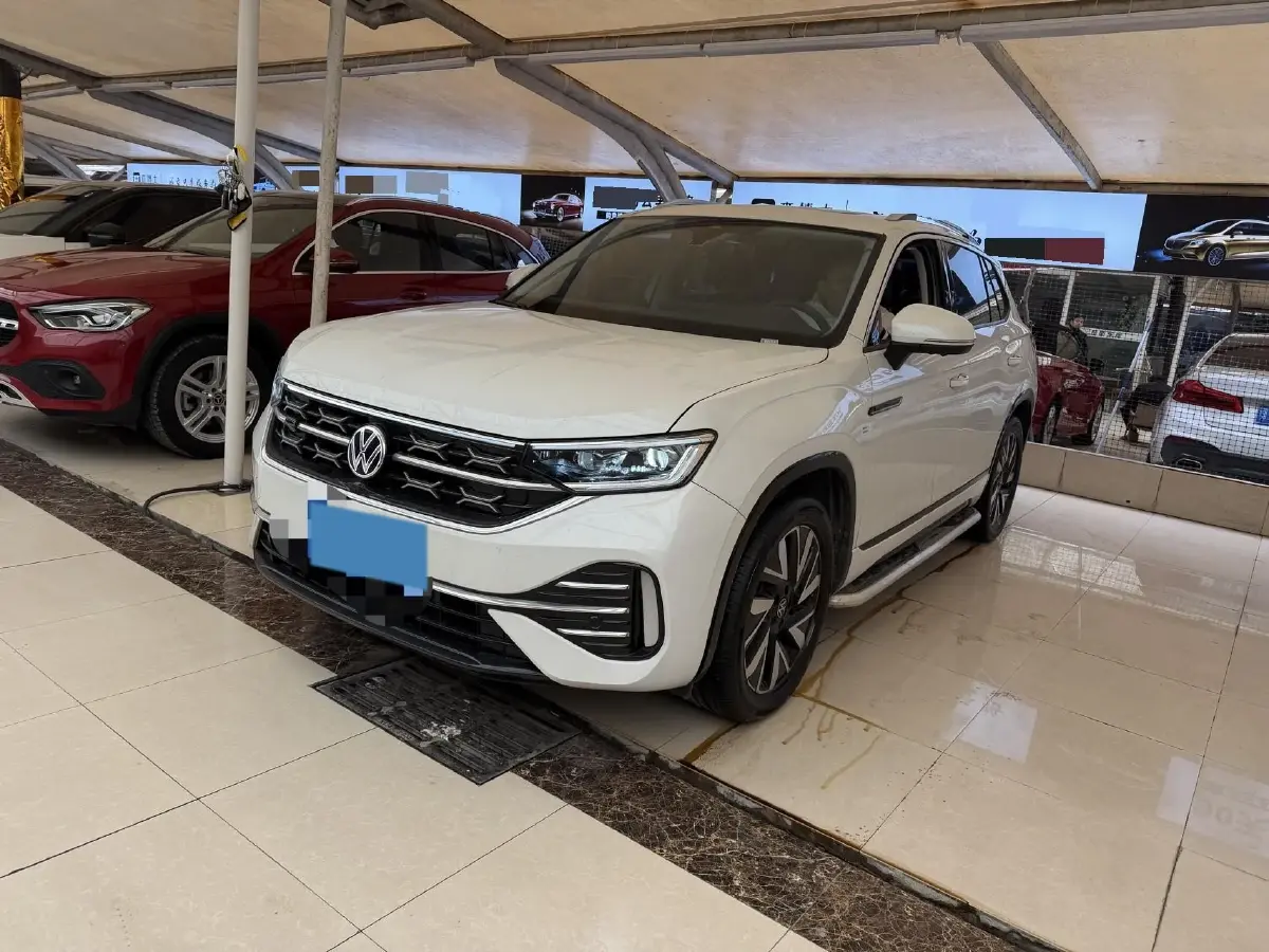 2024 Volkswagen Tayron 2.0T 186HP L4 7DCT