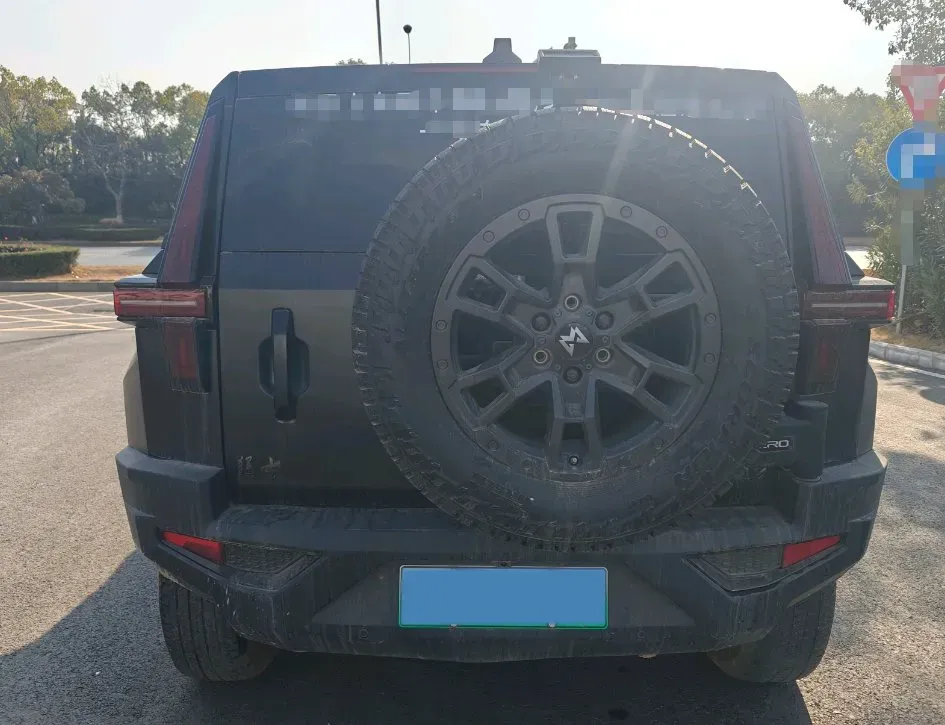 2023 M Hero 917 REEV 197HP 2AT REEV 65.8KWH,autocango,china used car exporter,china ev exporter,chinese used car exporter,chinese used ev exporter