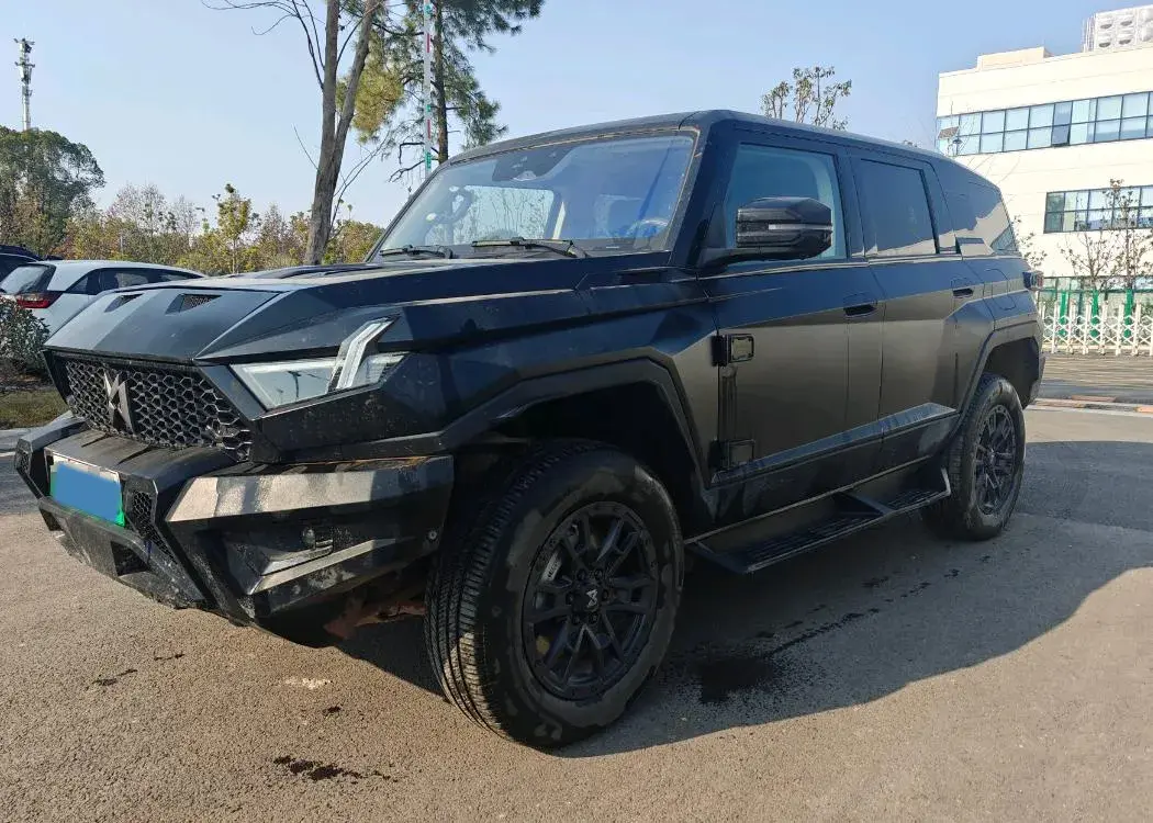 2023 M Hero 917 REEV 197HP 2AT REEV 65.8KWH