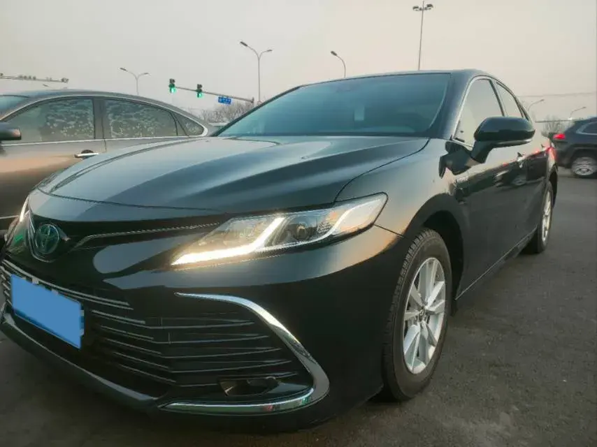 2023 Toyota Camry 2.5L 178HP L4 E-CVT Hybrid