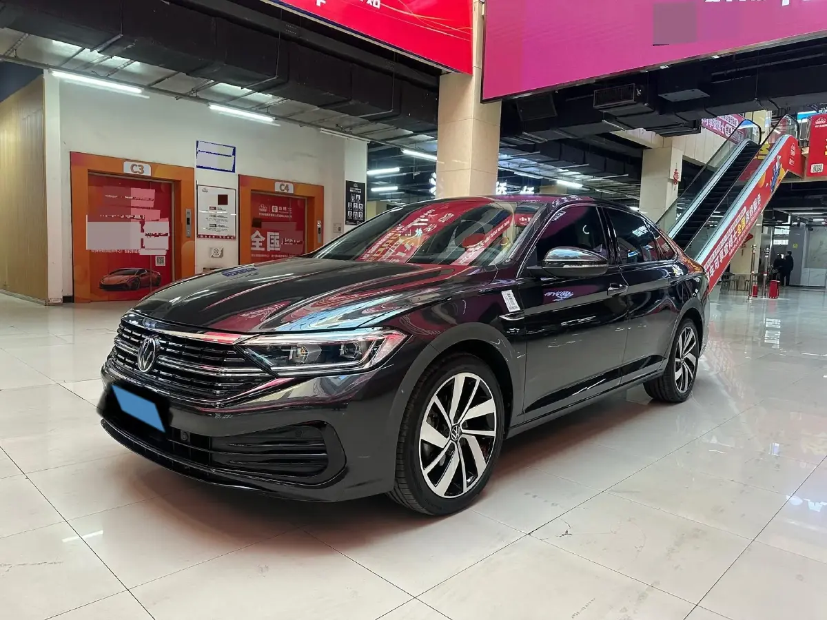2023 Volkswagen Sagitar 1.5T 160HP L4 7DCT