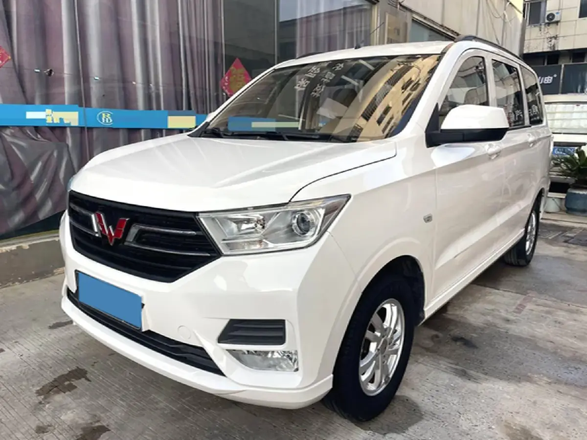 2019 WuLing HongGuang 1.5L 99HP L4 6MT