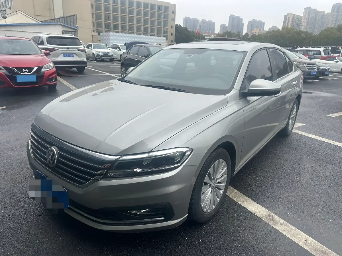 2019 Volkswagen Sagitar 1.2T 116HP L4 7DCT