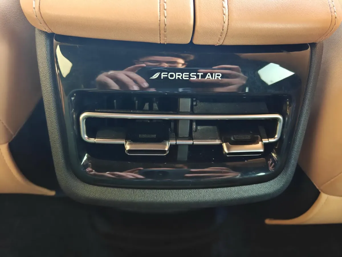 2021 ChangAn UNI-K 2.0T 233HP L4 8AT,autocango,china used car exporter,china ev exporter,chinese used car exporter,chinese used ev exporter