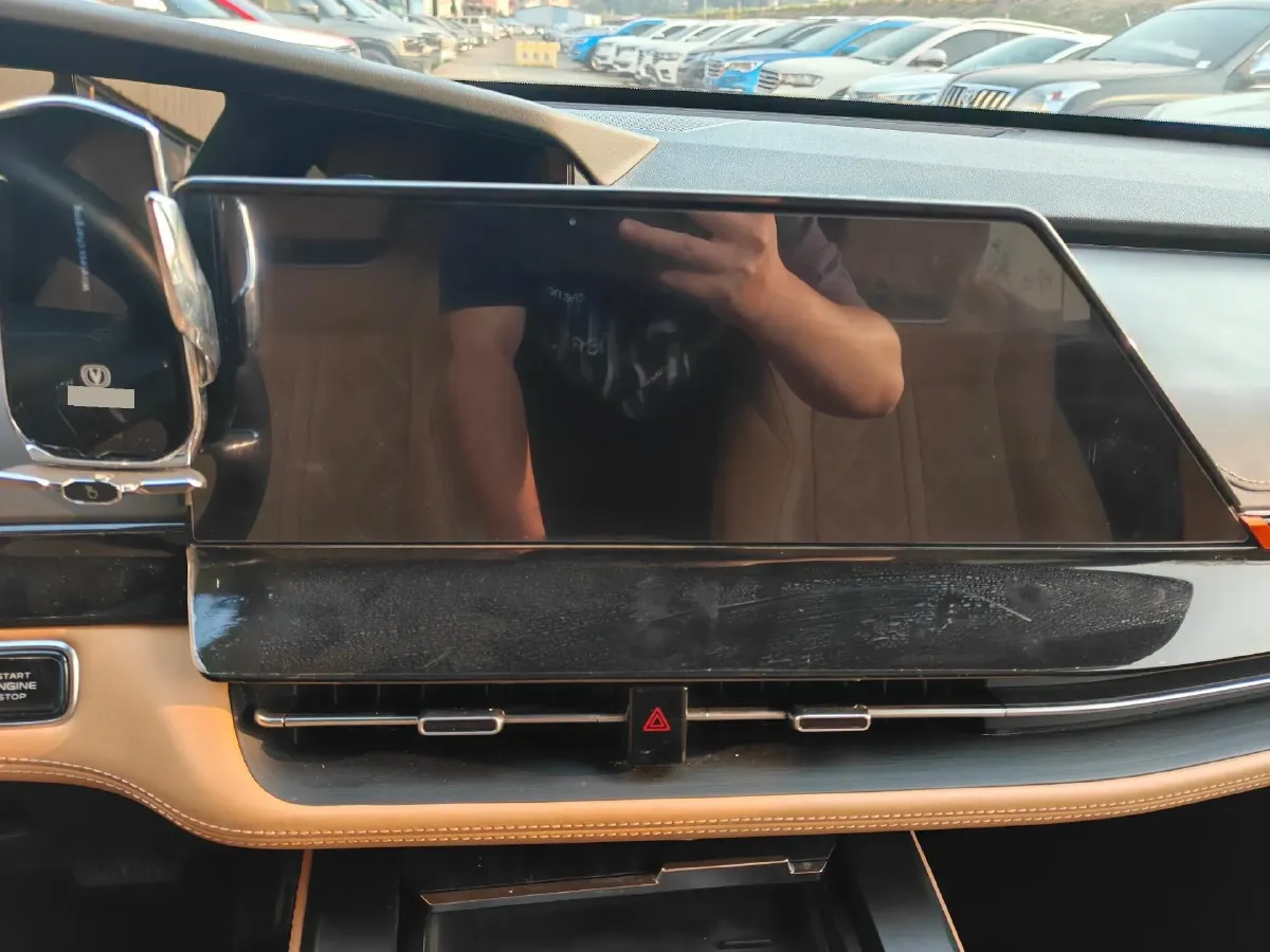 2021 ChangAn UNI-K 2.0T 233HP L4 8AT,autocango,china used car exporter,china ev exporter,chinese used car exporter,chinese used ev exporter