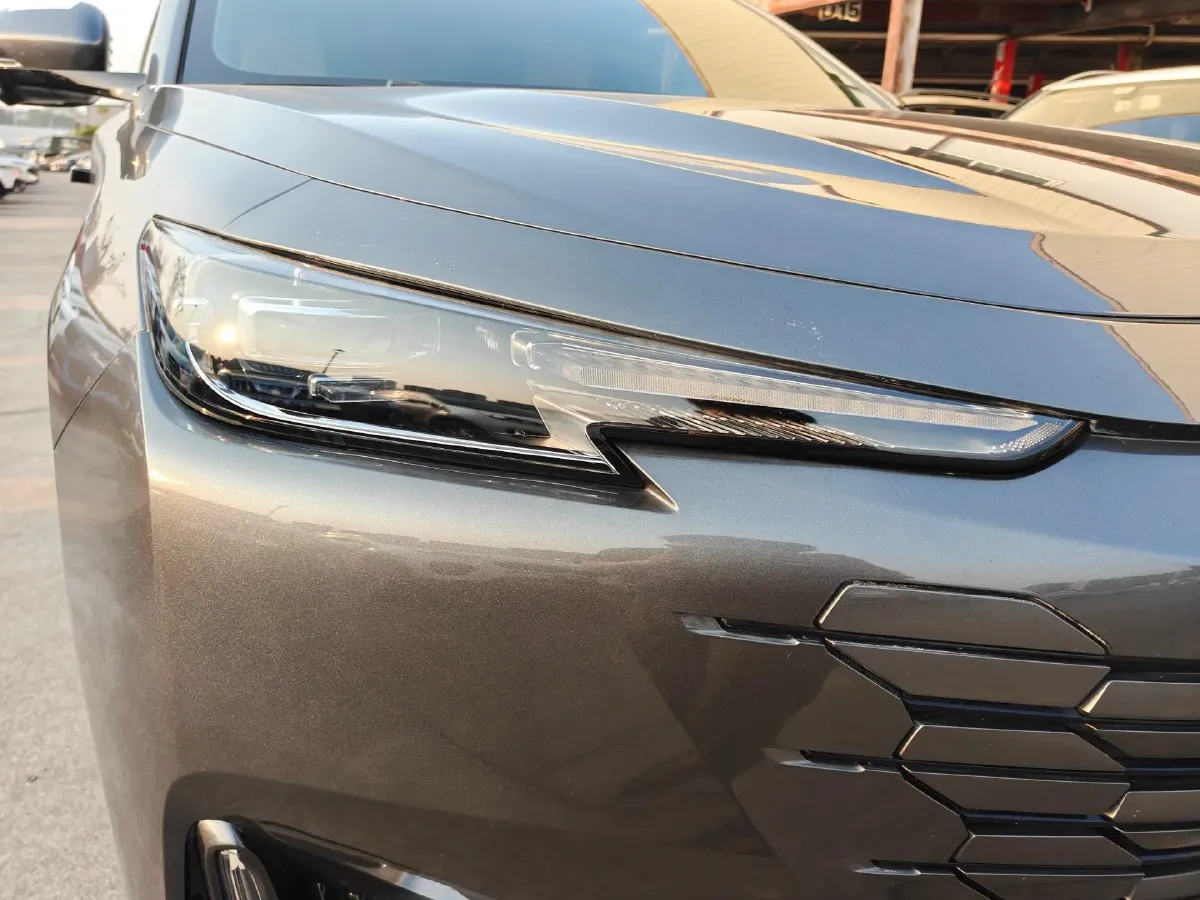 2021 ChangAn UNI-K 2.0T 233HP L4 8AT,autocango,china used car exporter,china ev exporter,chinese used car exporter,chinese used ev exporter