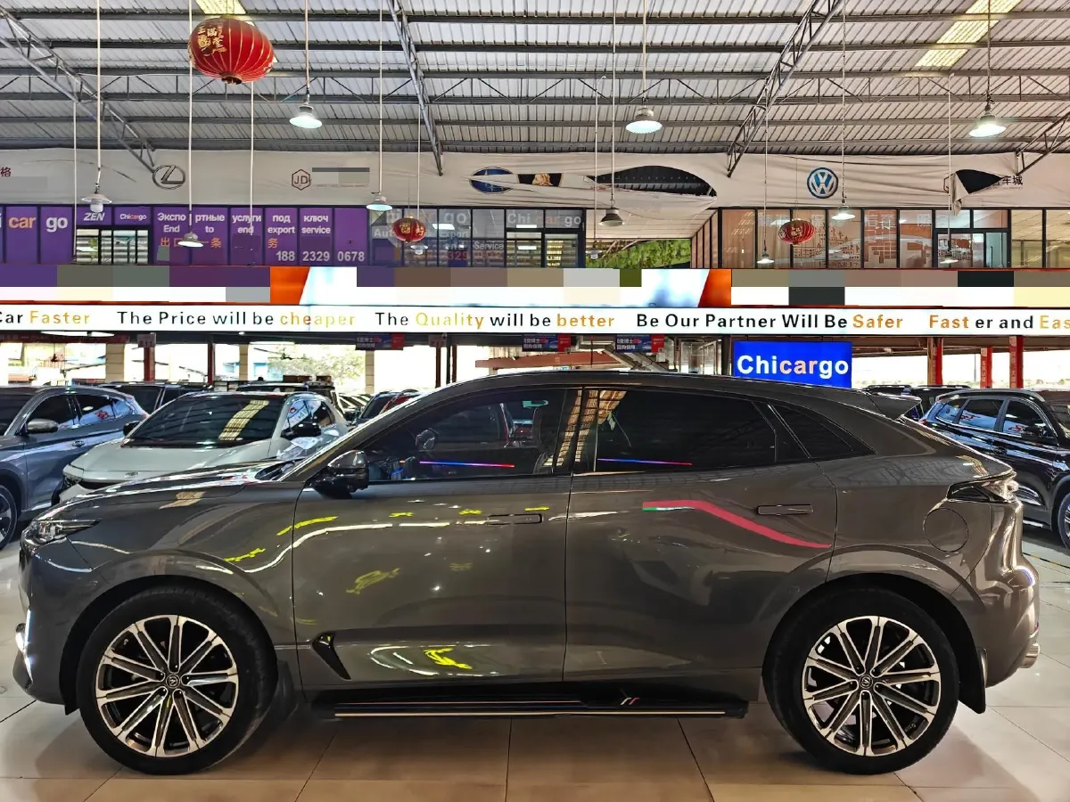 2021 ChangAn UNI-K 2.0T 233HP L4 8AT,autocango,china used car exporter,china ev exporter,chinese used car exporter,chinese used ev exporter