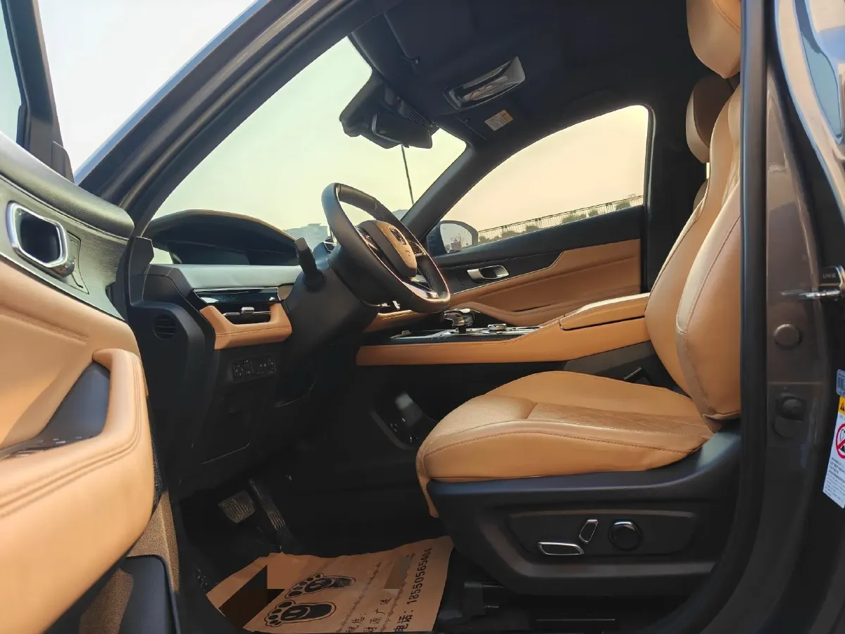 2021 ChangAn UNI-K 2.0T 233HP L4 8AT,autocango,china used car exporter,china ev exporter,chinese used car exporter,chinese used ev exporter