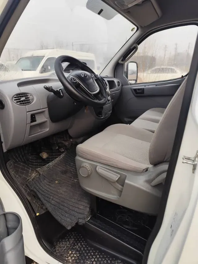 2023 MAXUS XinTu V80 2.0T 127HP L4 6MT,autocango,china used car exporter,china ev exporter,chinese used car exporter,chinese used ev exporter