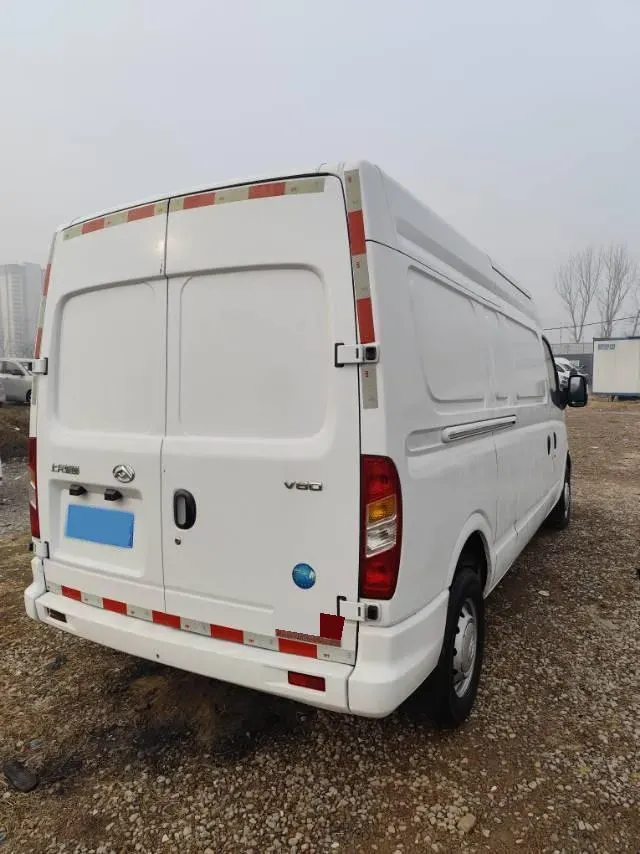 2023 MAXUS XinTu V80 2.0T 127HP L4 6MT,autocango,china used car exporter,china ev exporter,chinese used car exporter,chinese used ev exporter