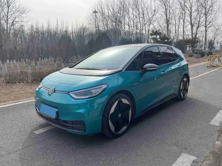 2023 Volkswagen ID.3 BEV 52.8KWH