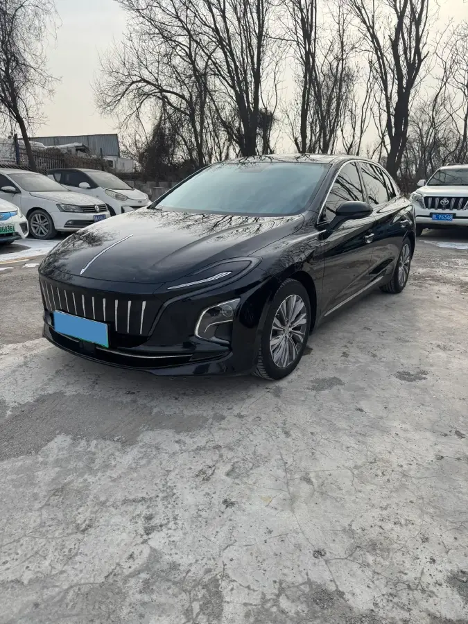 2023 HongQi E-QM5 BEV 82KWH