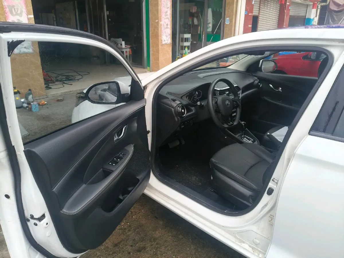 2019 ChangAn Alsvin 1.5L 107HP L4 5DCT,autocango,china used car exporter,china ev exporter,chinese used car exporter,chinese used ev exporter