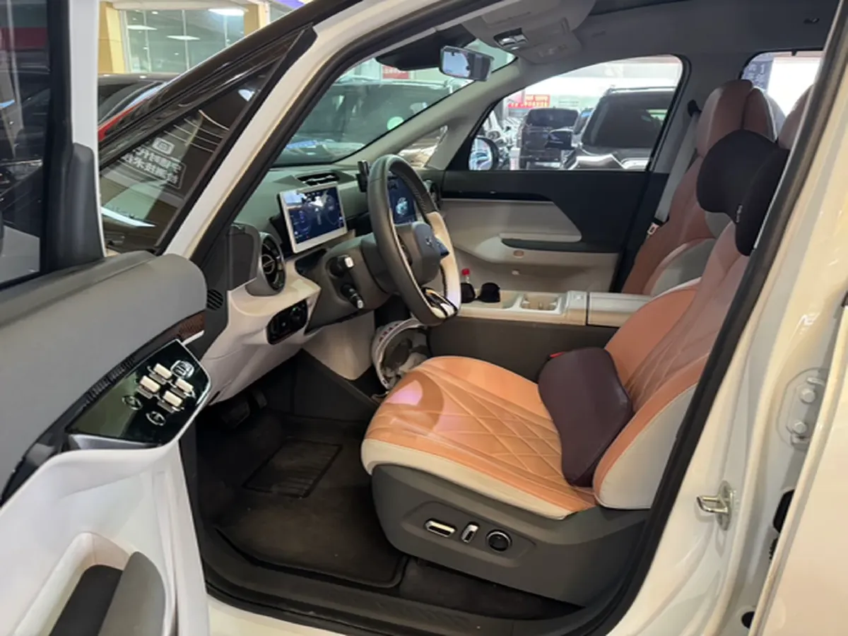 2023 JAC T8 2.0T 170HP L4 8AT,autocango,china used car exporter,china ev exporter,chinese used car exporter,chinese used ev exporter