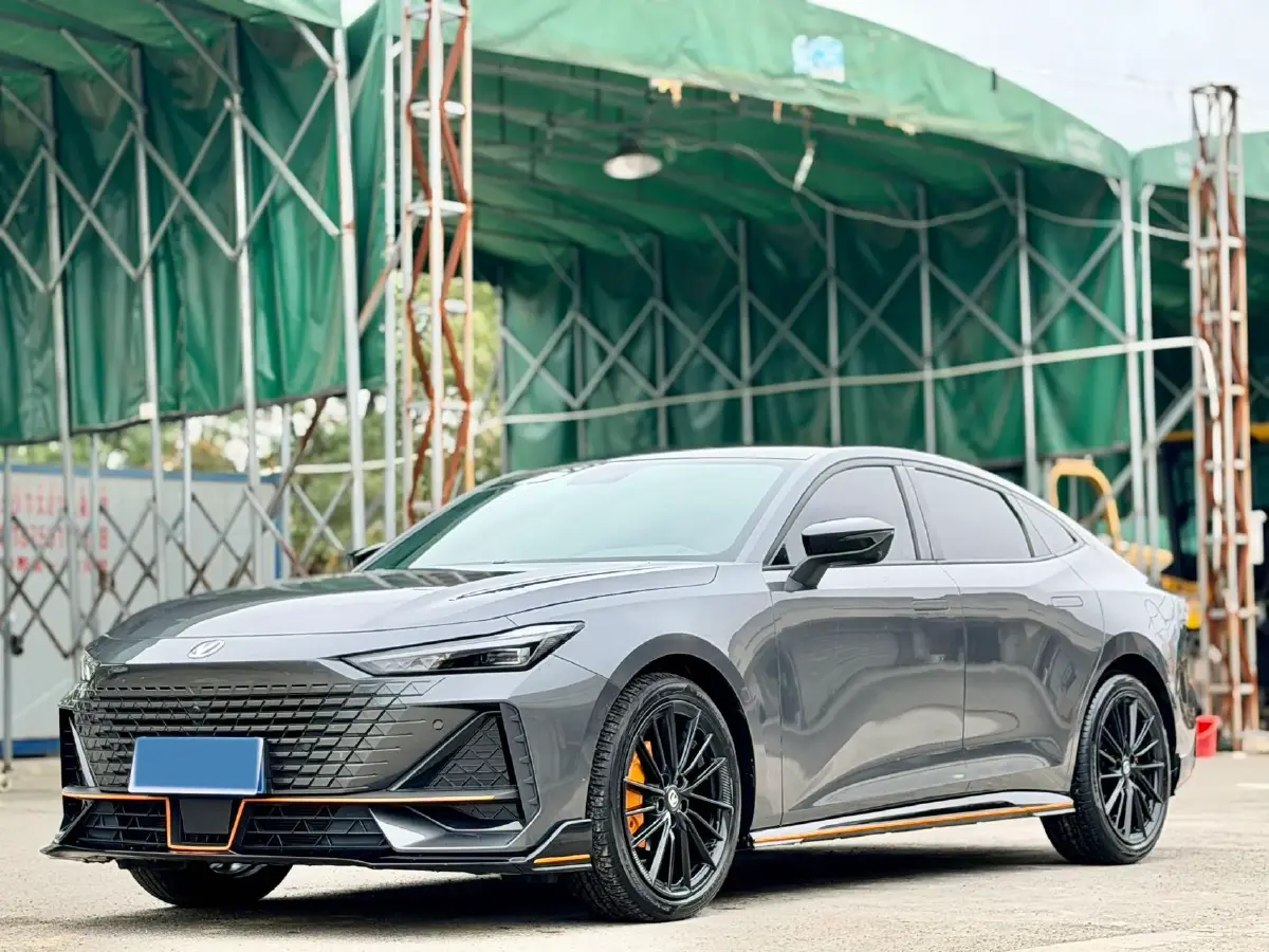 2022 ChangAn UNI-V 1.5T 188HP L4 7DCT