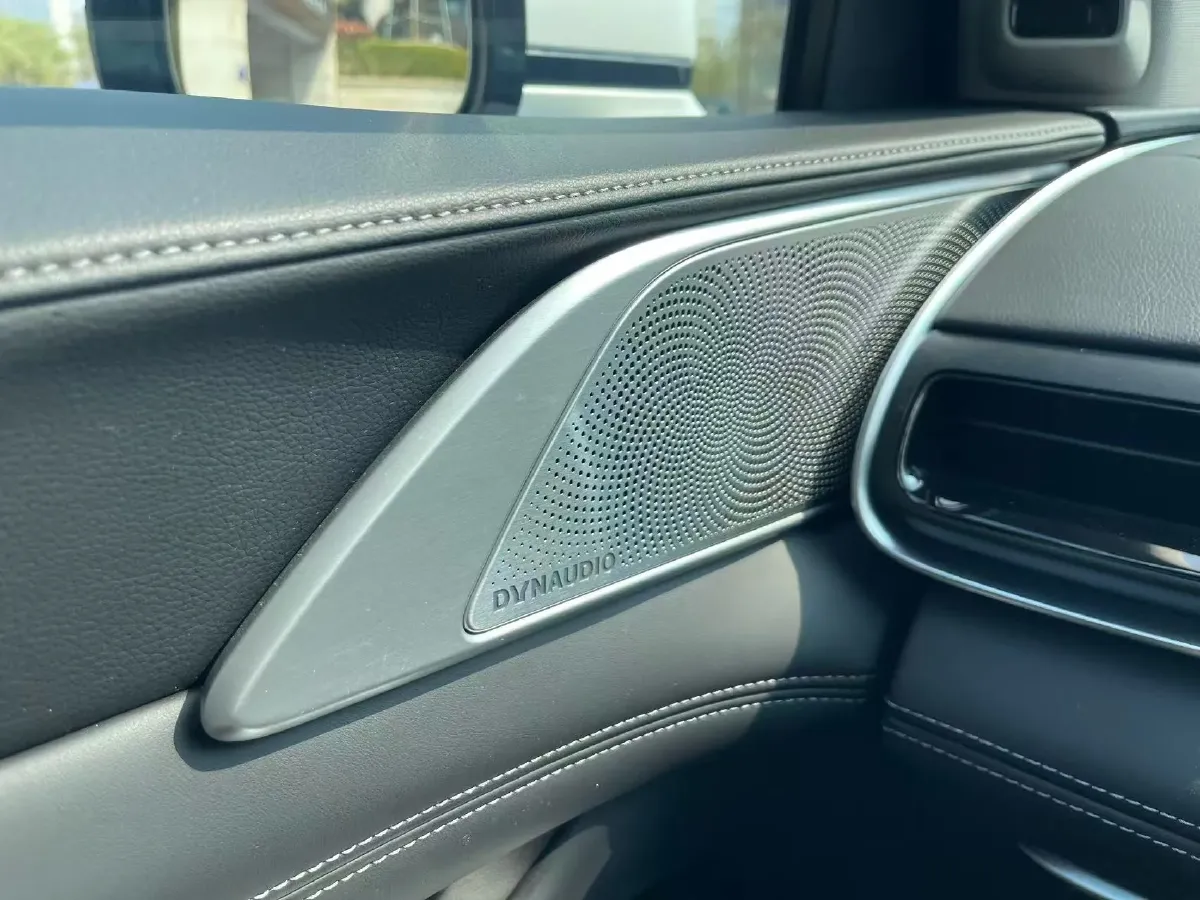 2022 Jeep Gladiator 3.6L 284HP V6 8AT,autocango,china used car exporter,china ev exporter,chinese used car exporter,chinese used ev exporter