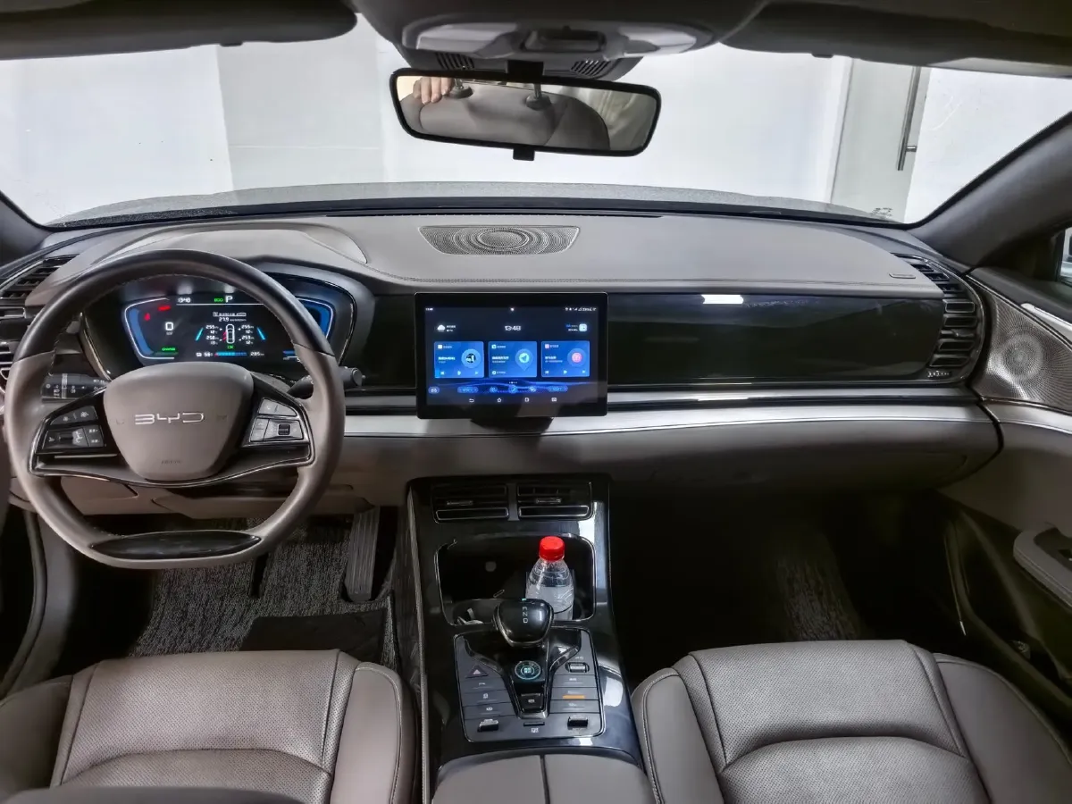 2022 BYD e9 BEV 63.36KWH,autocango,china used car exporter,china ev exporter,chinese used car exporter,chinese used ev exporter