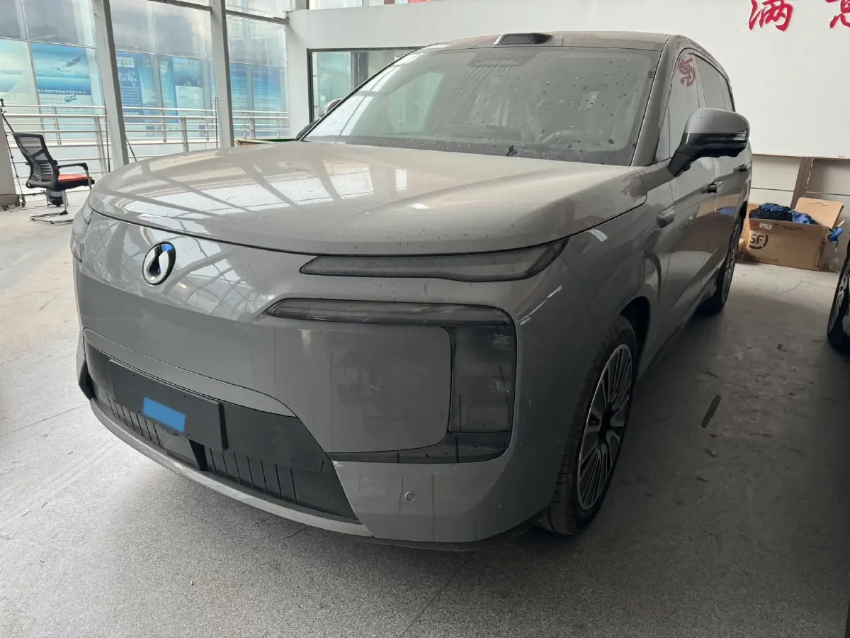 2025 Denza DenzaN8L 2.0T 207HP L4 E-CVT PHEV,autocango,china used car exporter,china ev exporter,chinese used car exporter,chinese used ev exporter