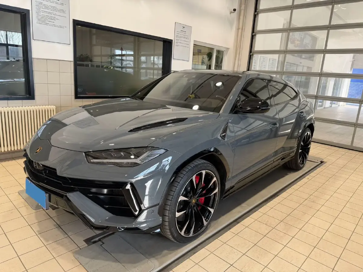 2023 Lamborghini Urus 4.0T 641HP V8 8AT