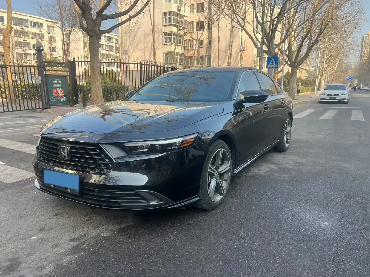2023 Honda Accord 1.5T 192HP L4 CVT