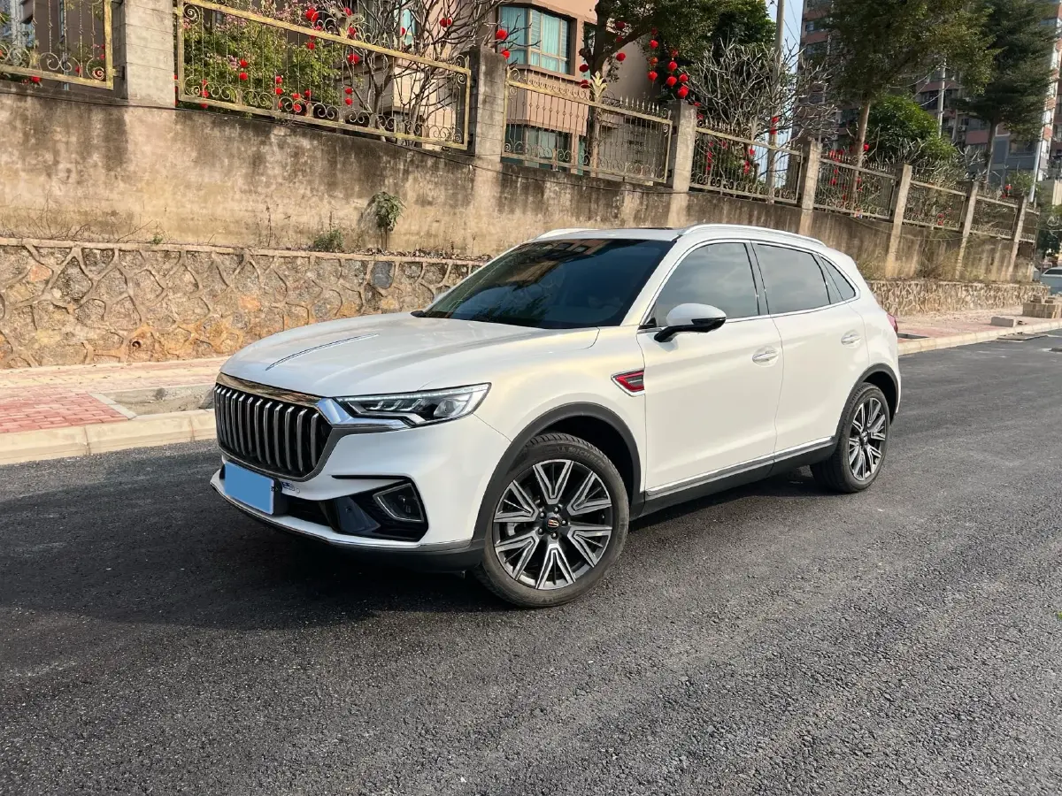 2022 HongQi HS5 2.0T 224HP L4 6AT
