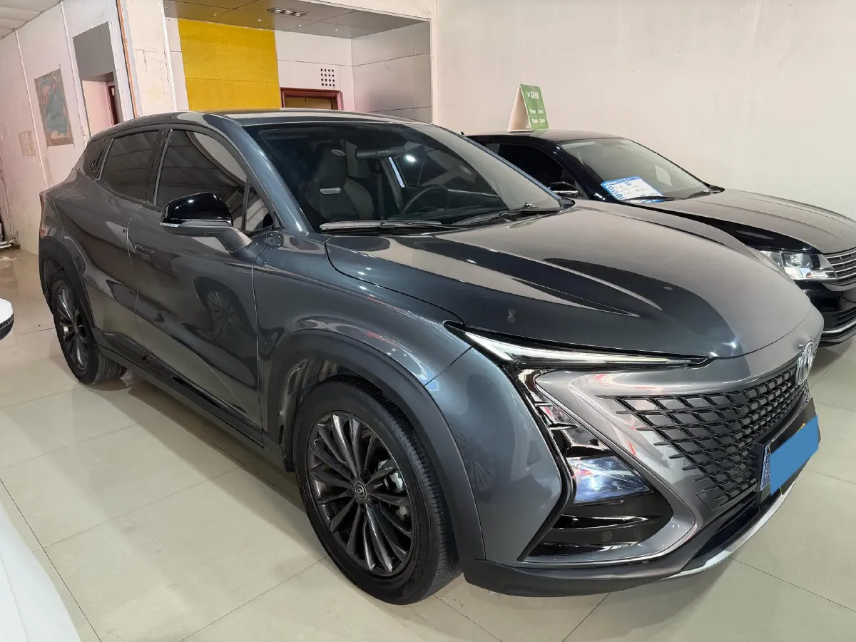 2022 ChangAn UNI-T 1.5T 188HP L4 7DCT,autocango,china used car exporter,china ev exporter,chinese used car exporter,chinese used ev exporter