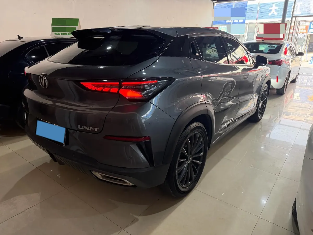 2022 ChangAn UNI-T 1.5T 188HP L4 7DCT,autocango,china used car exporter,china ev exporter,chinese used car exporter,chinese used ev exporter