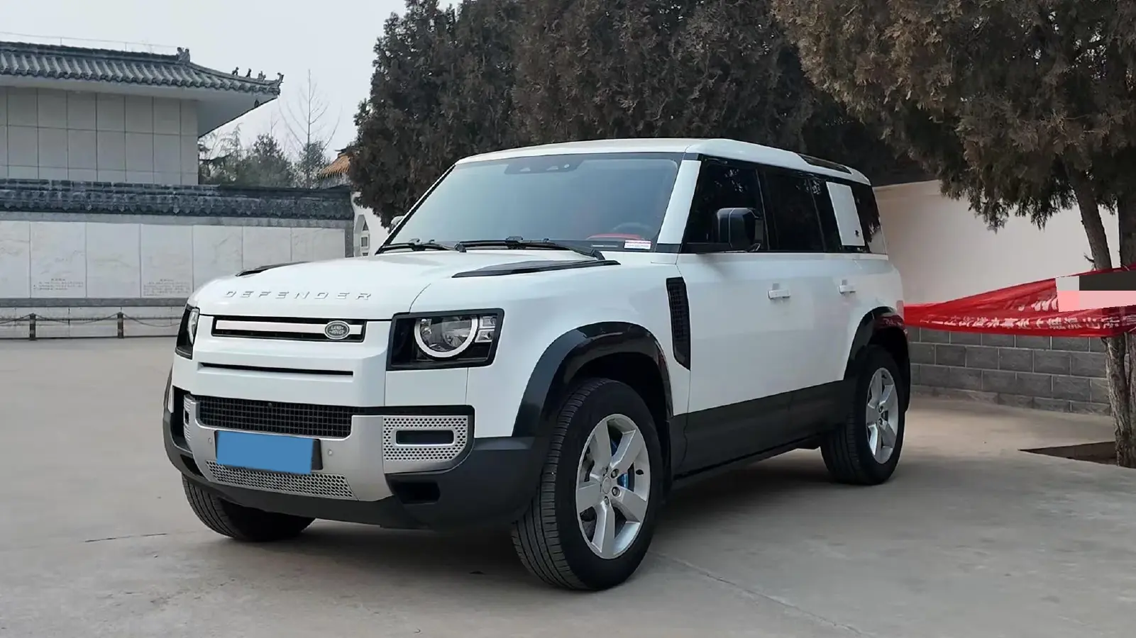 2021 Land Rover Defender 3.0T 400HP L6 8AT