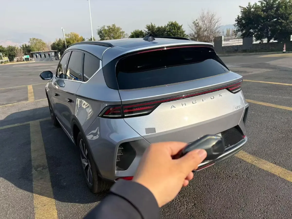 2025 ARCFOX αT6 BEV,autocango,china used car exporter,china ev exporter,chinese used car exporter,chinese used ev exporter