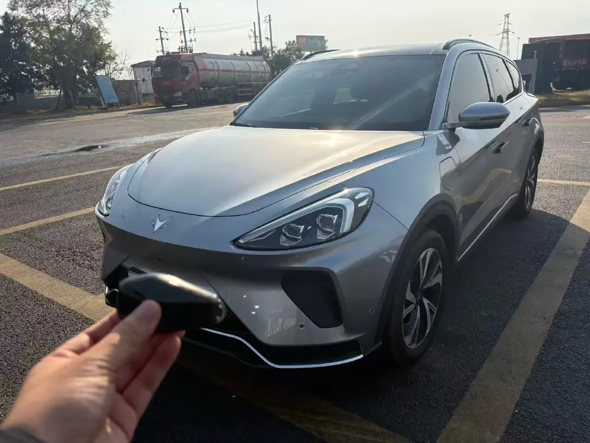 2025 ARCFOX αT6 BEV,autocango,china used car exporter,china ev exporter,chinese used car exporter,chinese used ev exporter