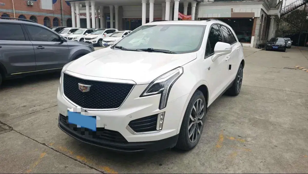 2022 Cadillac XT5 2.0T 237HP L4 9AT