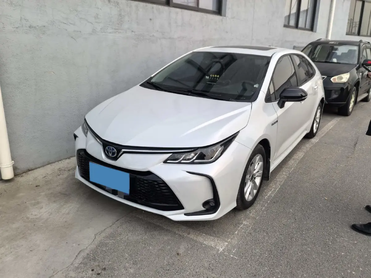 2023 Toyota Corolla 1.8L 98HP L4 E-CVT Hybrid