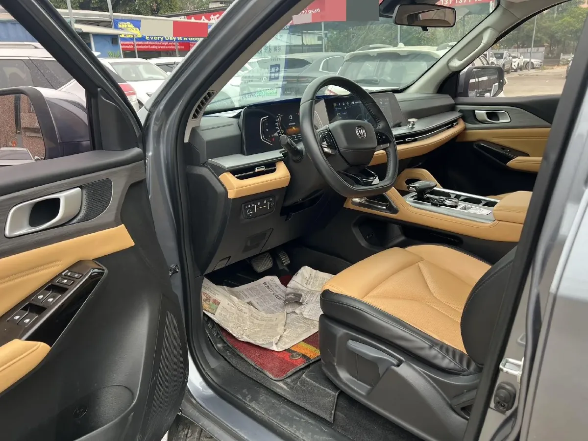 2023 ChangAn LanTuoZhe 2.0T 233HP L4 8AT,autocango,china used car exporter,china ev exporter,chinese used car exporter,chinese used ev exporter