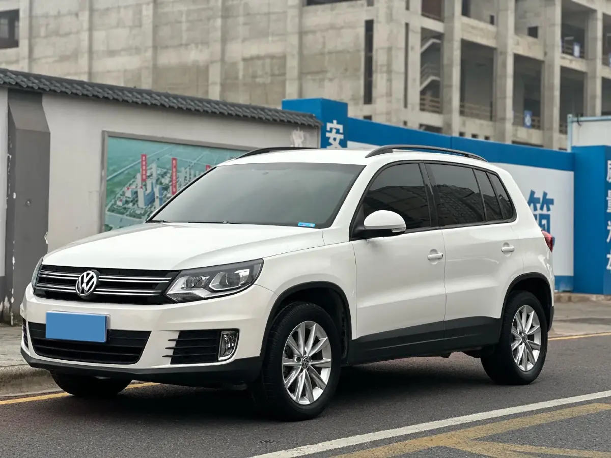 2016 Volkswagen Touran 1.4T 150HP L4 7DCT