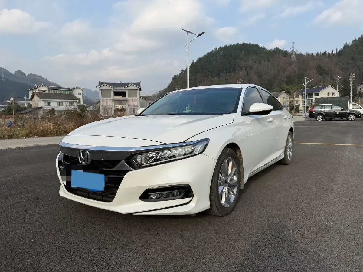 2018 Honda Accord 1.5T 194HP L4 CVT