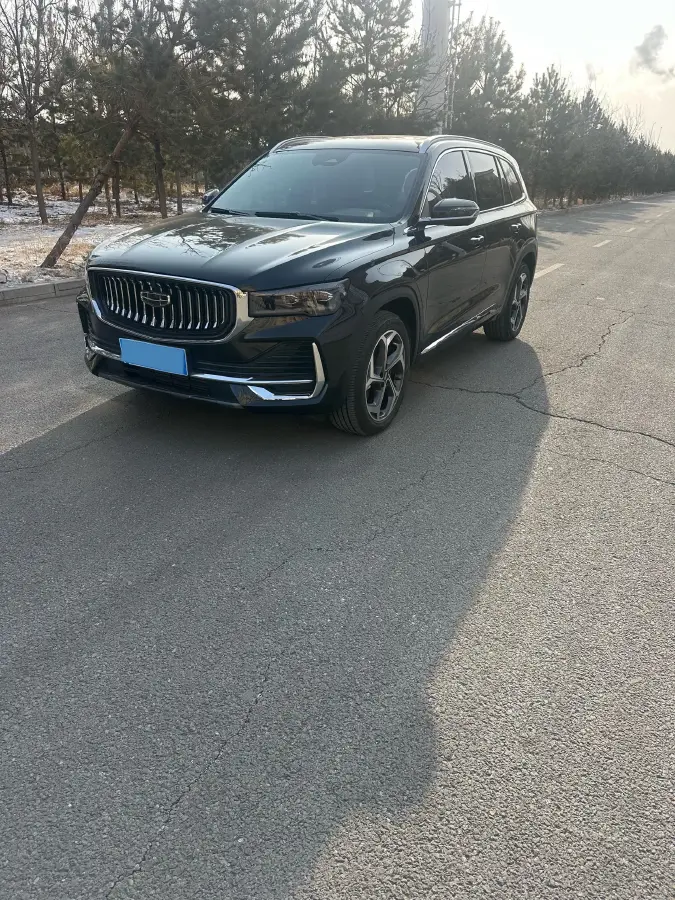 2025 Geely Monjaro 2.0T 238HP L4 8AT