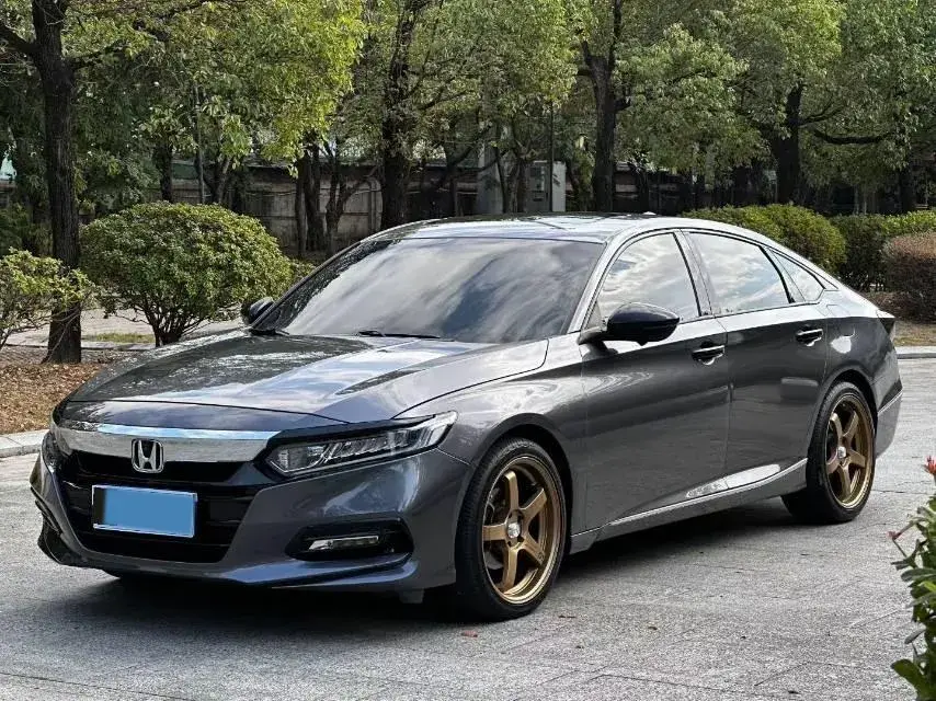 2018 Honda Accord 1.5T 194HP L4 CVT