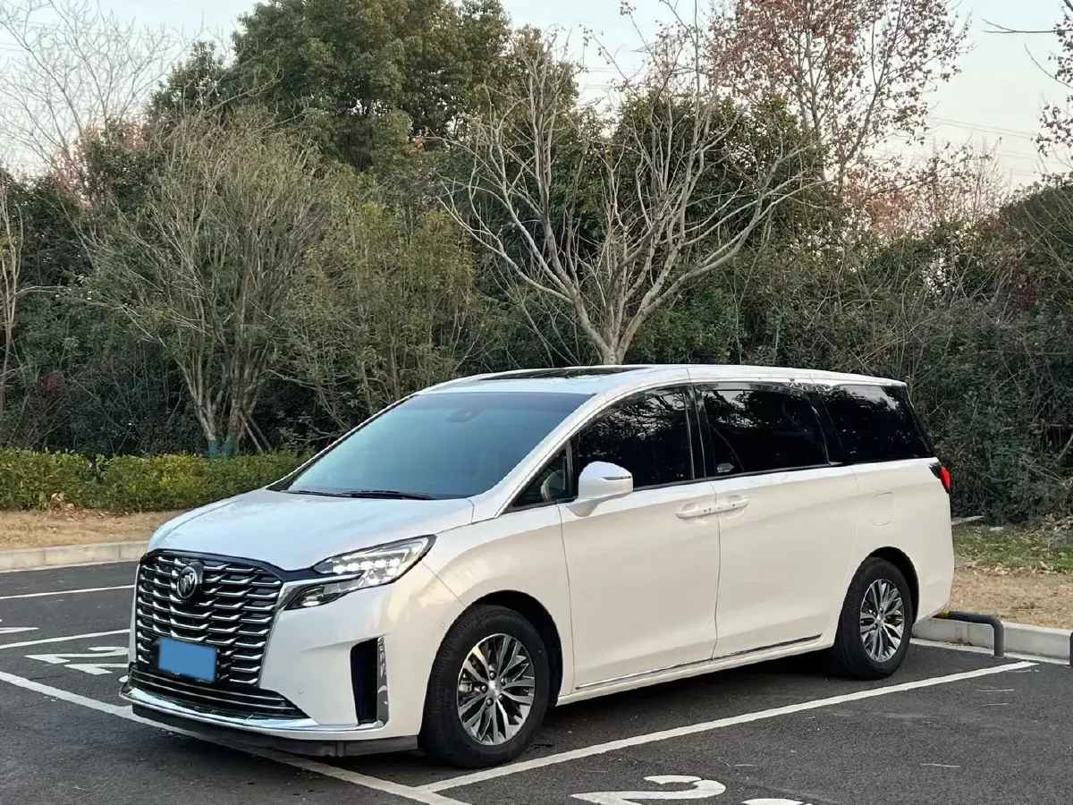 2023 Buick GL8 2.0T 237HP L4 9AT