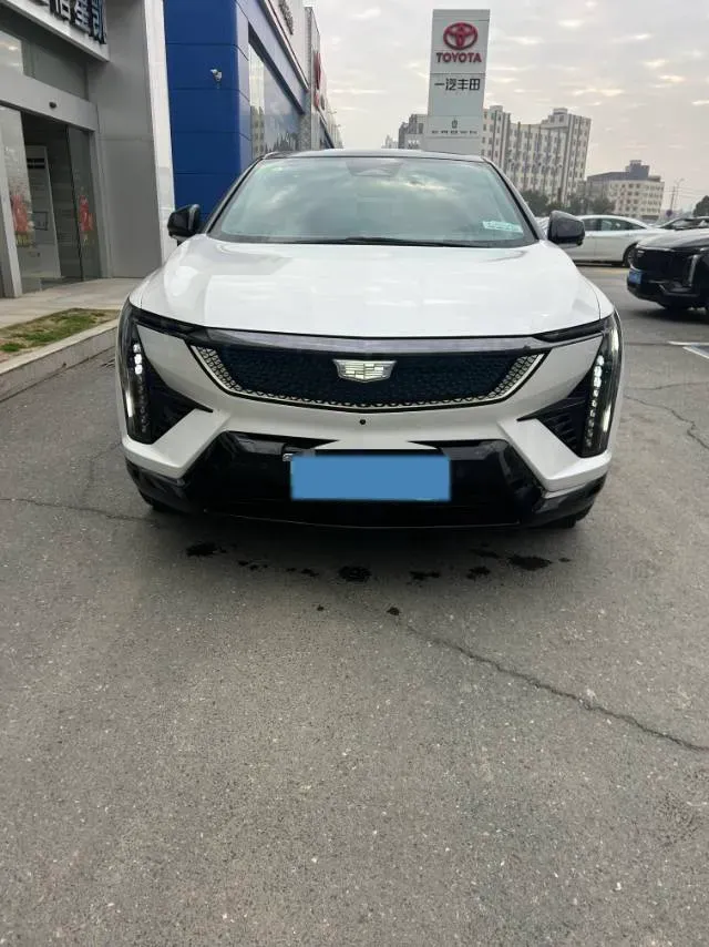 2024 Cadillac OPTIQ BEV 79.7KWH,autocango,china used car exporter,china ev exporter,chinese used car exporter,chinese used ev exporter