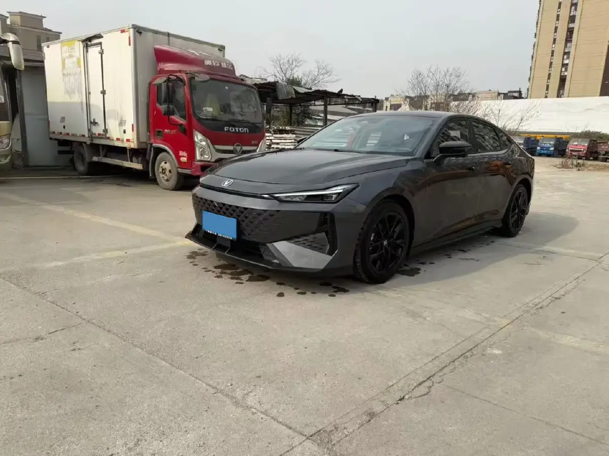 2024 ChangAn UNI-V 1.5T 188HP L4 7DCT