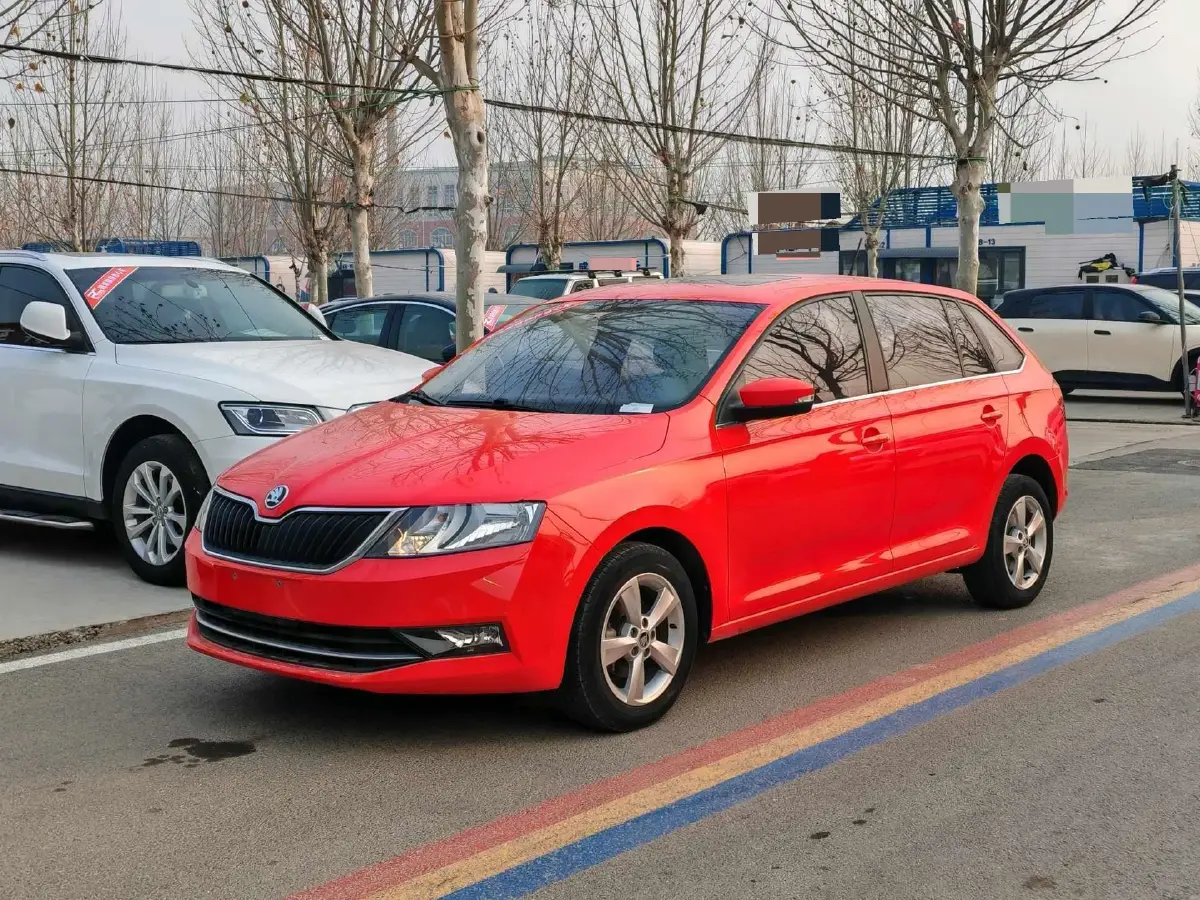 2018 Skoda Rapid Spaceback 1.6L 110HP L4 6AT