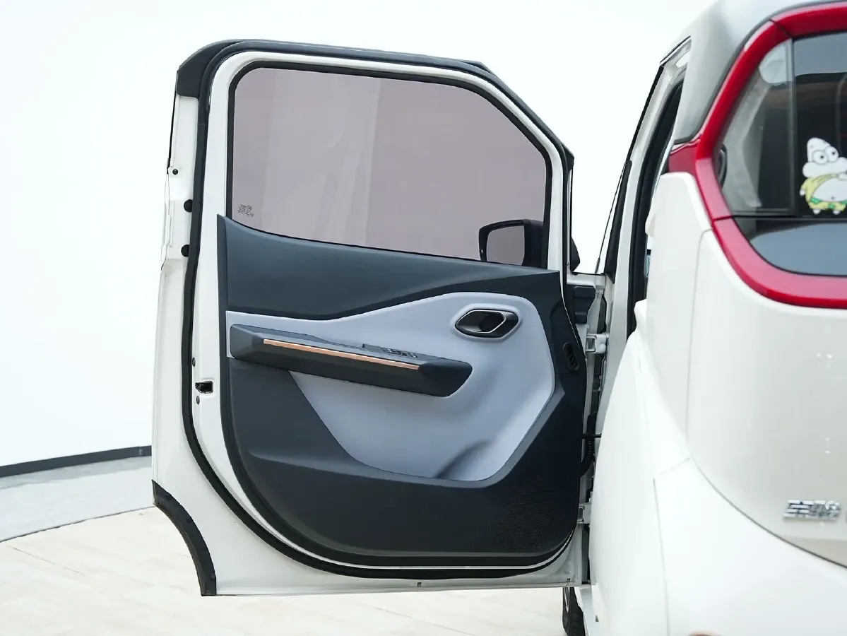 2020 BaoJun E200 BEV 28KWH,autocango,china used car exporter,china ev exporter,chinese used car exporter,chinese used ev exporter