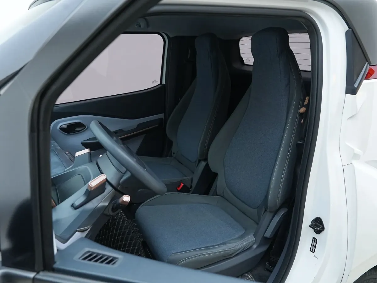 2020 BaoJun E200 BEV 28KWH,autocango,china used car exporter,china ev exporter,chinese used car exporter,chinese used ev exporter