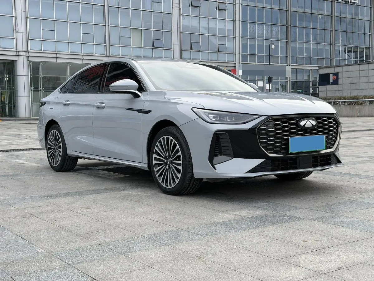 2025 Fulwin FulwinA8L 1.5T 156HP L4 1DHT PHEV 18.67KWH,autocango,china used car exporter,china ev exporter,chinese used car exporter,chinese used ev exporter